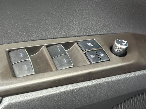 Used 2021 Toyota Camry XSE w/ Navigation Package AWD/4WD image 19