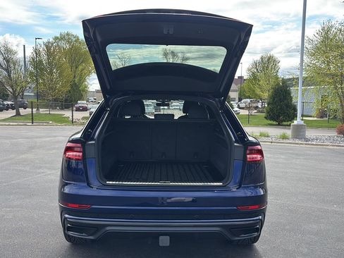 Used 2019 Audi Q8 Prestige AWD/4WD image 5