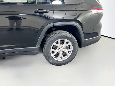 Used 2022 Jeep Grand Cherokee L Limited AWD/4WD image 31