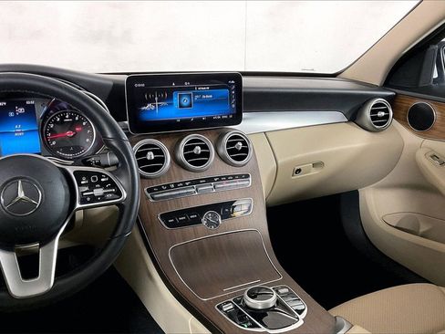 Used 2019 Mercedes-Benz C 300 Sedan image 5