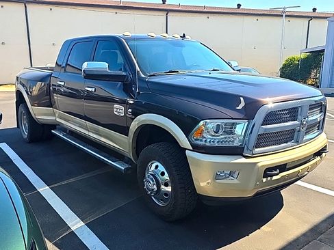 Used 2016 RAM 3500 Laramie Longhorn AWD/4WD image 3