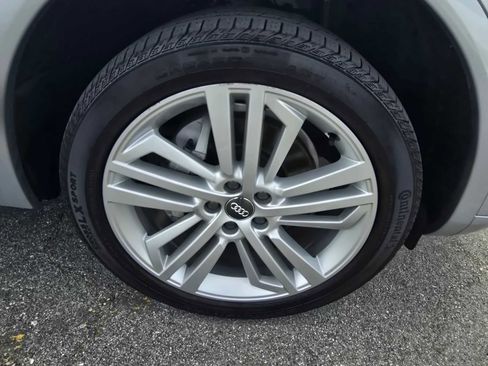 Used 2019 Audi Q5 2.0T Premium Plus w/ Premium Plus Package image 9