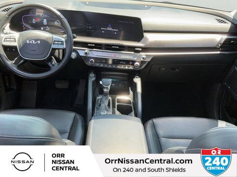 Used 2025 Kia Telluride S FWD image 16