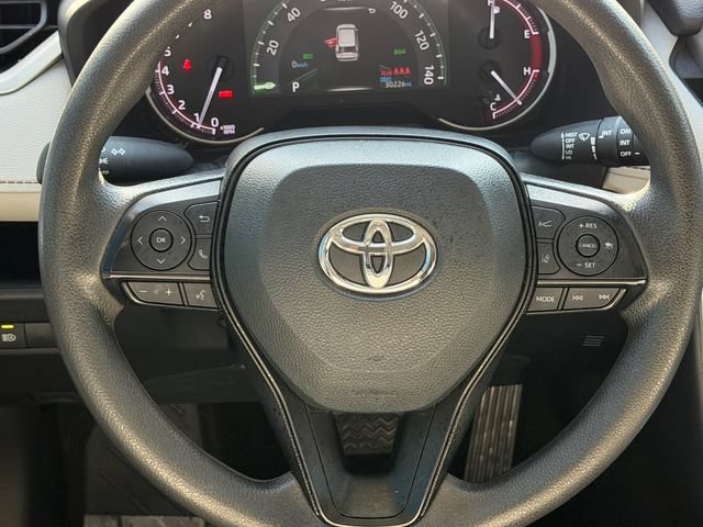 Used 2025 Toyota RAV4 XLE FWD image 14