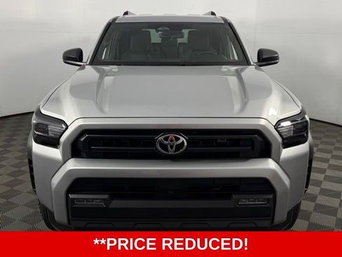 Used 2025 Toyota 4Runner SR5 image 2