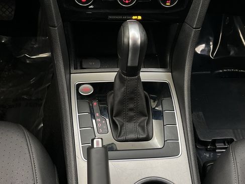 Used 2022 Volkswagen Passat 2.0T SE image 20