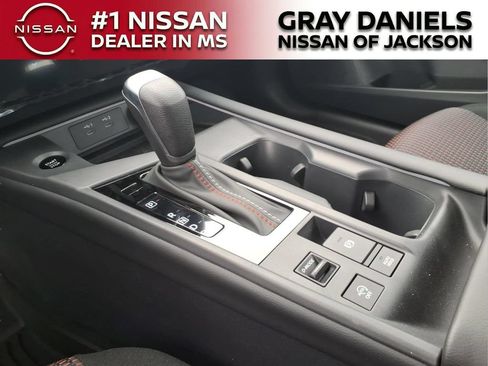 New 2026 Nissan Sentra SR w/ Floor Mat Package FWD image 19