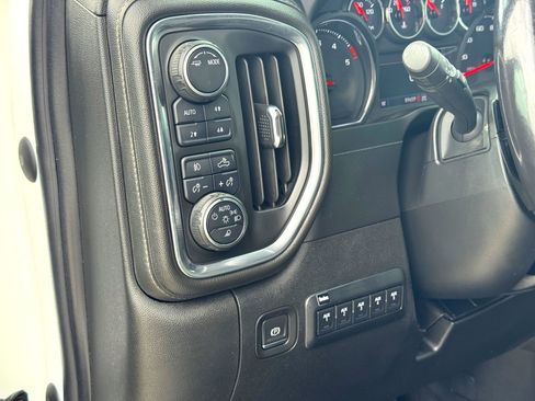 Used 2022 Chevrolet Silverado 2500 LTZ w/ LTZ Plus Package image 14