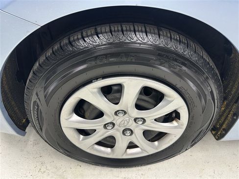 Used 2014 Hyundai Accent GS FWD image 15