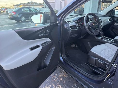 Used 2019 Chevrolet Equinox LS image 15