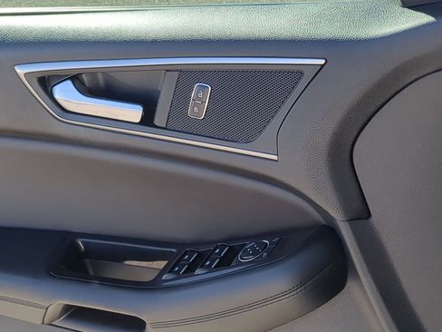 Used 2015 Ford Edge SEL w/ Equipment Group 201A image 13