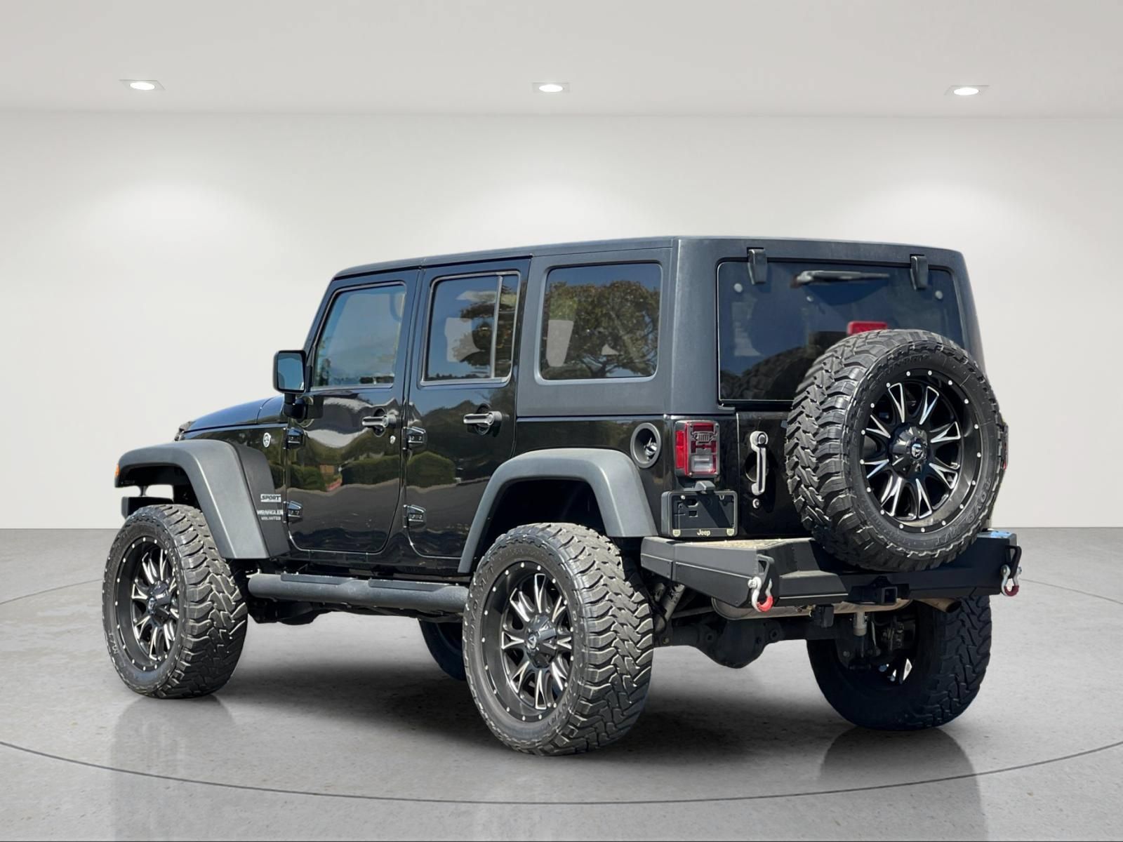 Used 2017 Jeep Wrangler Unlimited Sport w/ Quick Order Package 24S AWD/4WD image 3