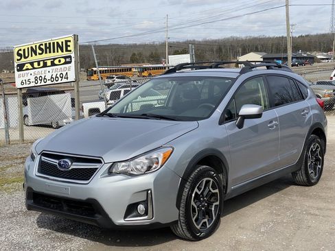Used 2016 Subaru Crosstrek 2.0i Premium image 2