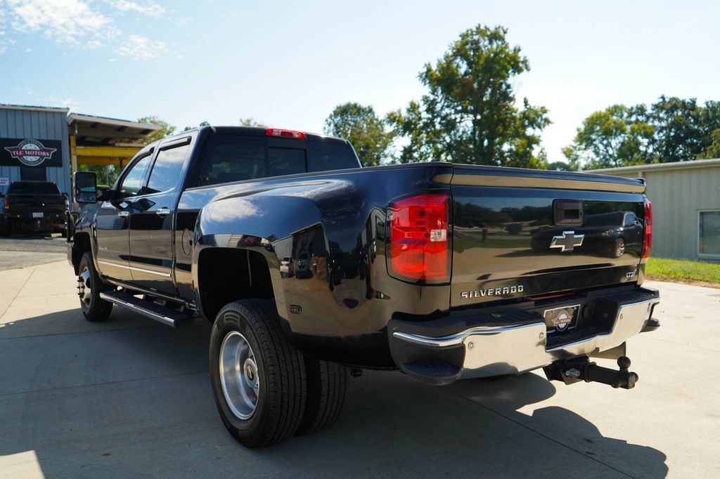 Used 2019 Chevrolet Silverado 3500 LTZ w/ Duramax Plus Package AWD/4WD image 4