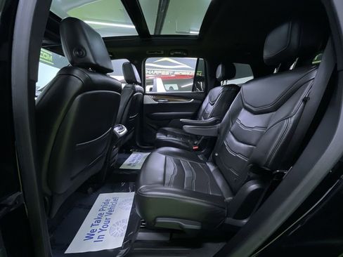 Used 2022 Cadillac XT6 Premium Luxury w/ Platinum Package image 28