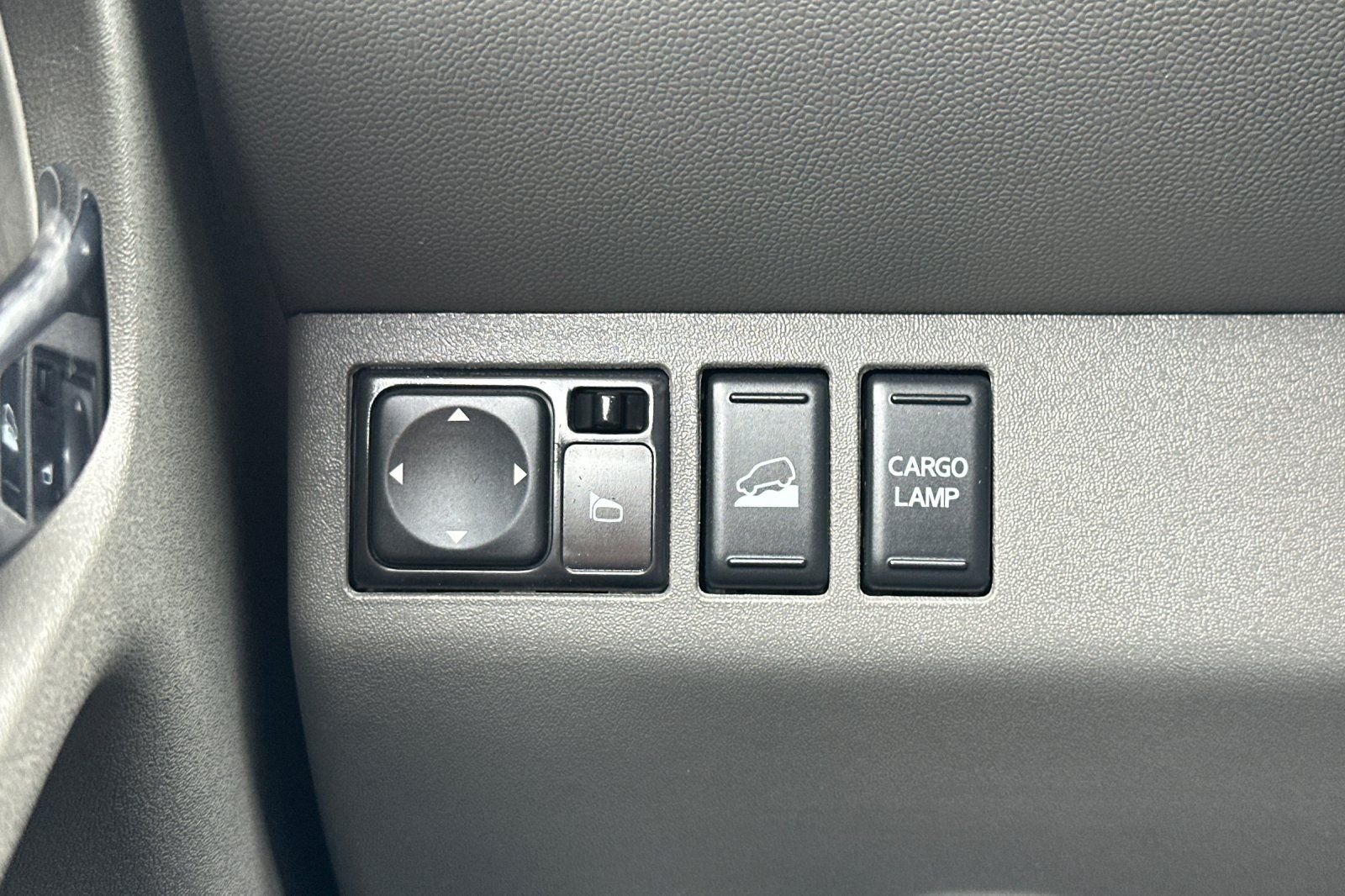 Used 2020 Nissan Frontier SV AWD/4WD image 29