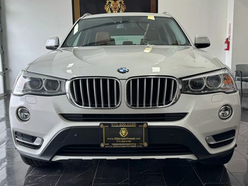 Used 2017 BMW X3 xDrive28i image 2