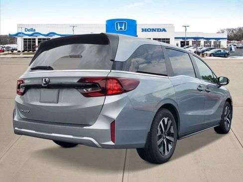 New 2026 Honda Odyssey EX-L image 2