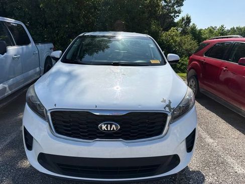 Used 2019 Kia Sorento FWD V6 image 3