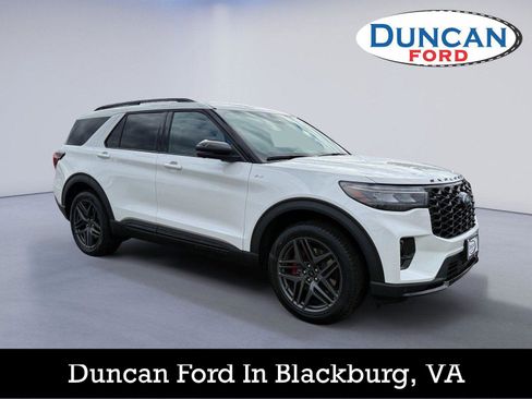 New 2026 Ford Explorer ST-Line w/ ST-Line Street Pack image 1