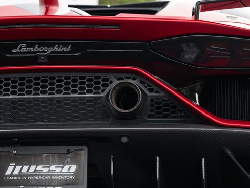 Used 2021 Lamborghini Aventador SVJ image 23