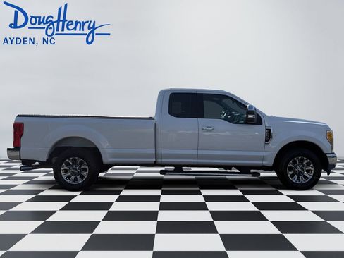 Used 2017 Ford F250 Lariat w/ Chrome Package image 6