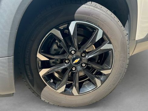 Used 2021 Chevrolet TrailBlazer LT w/ Convenience Package FWD image 10