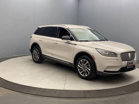 Used 2022 Lincoln Corsair AWD w/ Equipment Group 101A image 7