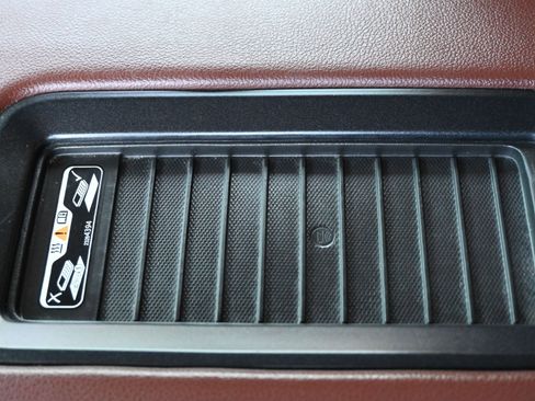 Used 2019 Chevrolet Silverado 3500 High Country w/ Duramax Plus Package image 29