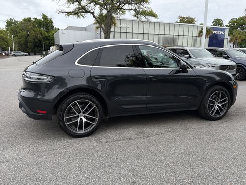 Used 2022 Porsche Macan AWD/4WD image 11