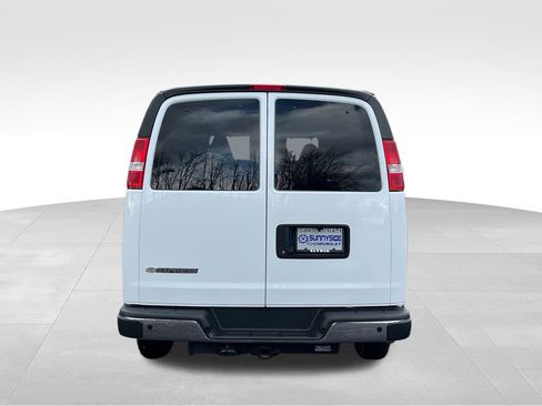 Used 2024 Chevrolet Express 3500 LT w/ LT Preferred Equipment Group image 3