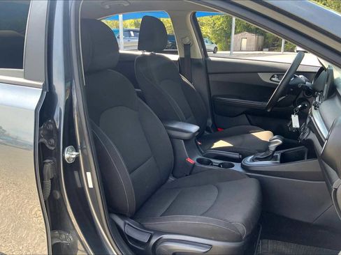 Used 2021 Kia Forte LXS image 8