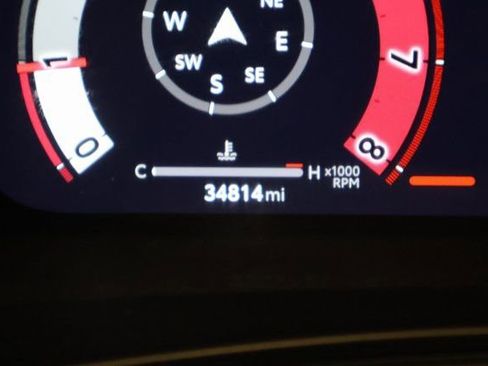 Used 2024 Toyota Grand Highlander Limited image 15