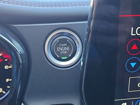 Certified 2023 Chevrolet Blazer RS w/ Driver Confidence II Package image 29