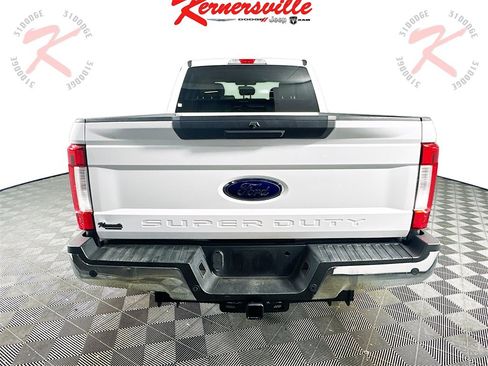 Used 2019 Ford F250 XLT w/ XLT Value Package image 6