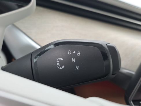 New 2025 Volkswagen ID. Buzz Pro S Plus image 19