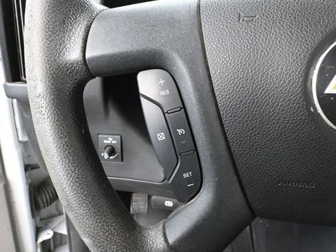 Used 2017 Chevrolet Express 3500 LT w/ LT Preferred Equipment Group image 25