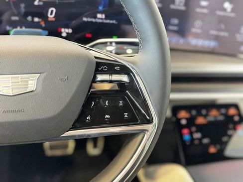 New 2026 Cadillac Vistiq Luxury image 30