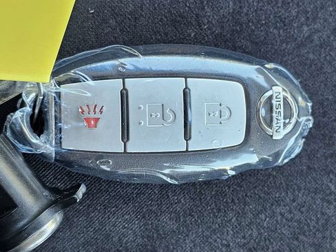 Used 2014 Nissan Pathfinder SV w/ Trailer Tow Package AWD/4WD image 28