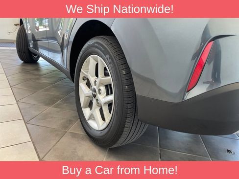 Used 2025 Kia Soul FWD image 17