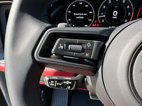 Used 2026 Porsche Cayenne S image 19