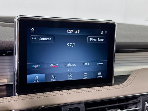 Used 2022 Lincoln Corsair AWD w/ Equipment Group 101A image 21