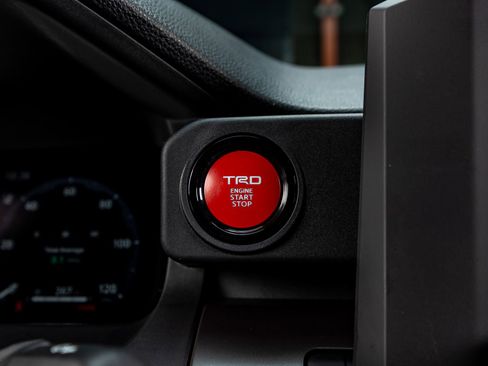 Used 2025 Toyota Tacoma TRD Off-Road image 22