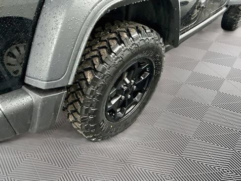 Used 2023 Jeep Wrangler Unlimited w/ Sun & Screen Package AWD/4WD image 6