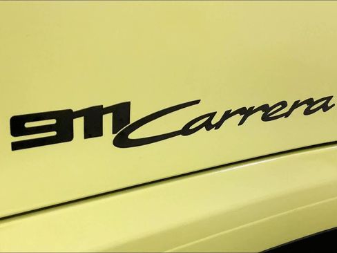 Used 2025 Porsche 911 Carrera image 10