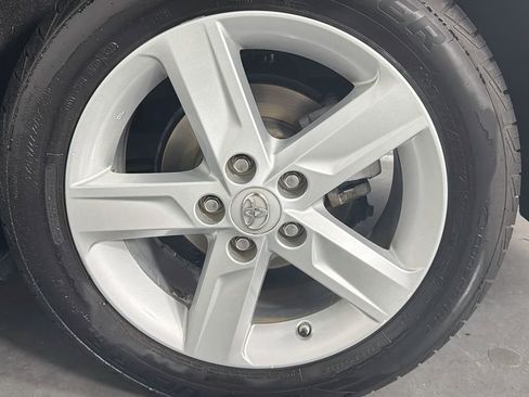 Used 2013 Toyota Camry SE FWD image 29