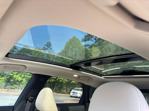 Used 2019 INFINITI QX50 Luxe w/ Navigation Package FWD image 30