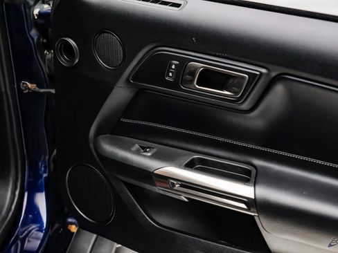 Used 2020 Ford Mustang Shelby GT500 w/ Carbon Fiber Track Pack image 86