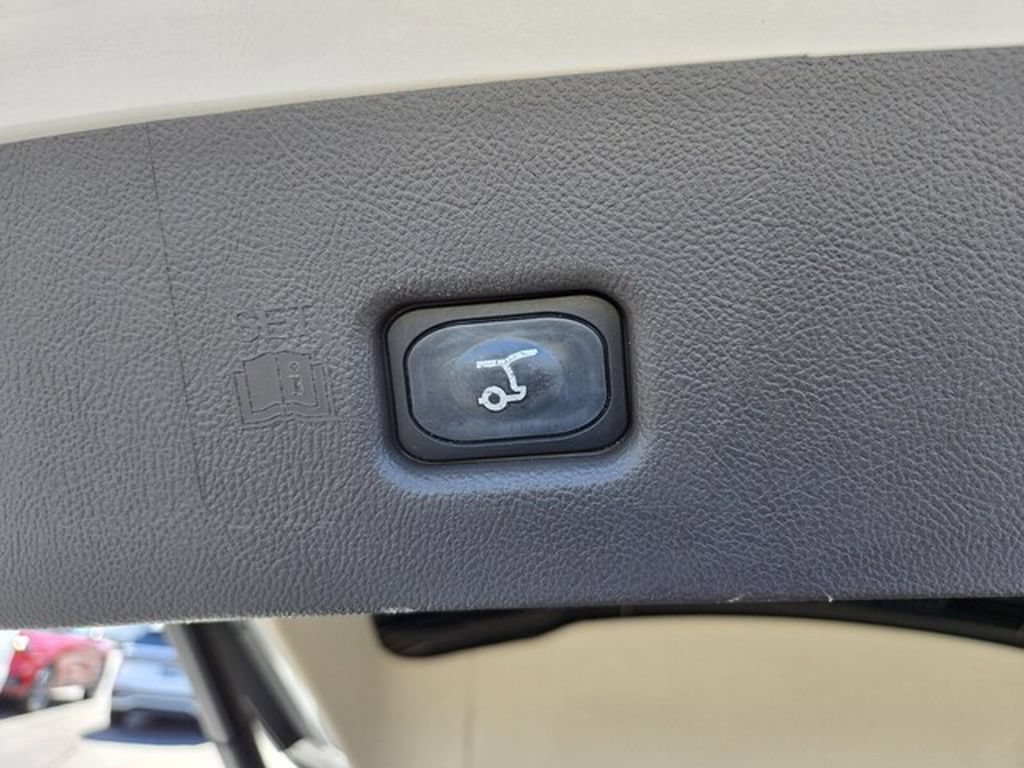 Used 2022 Lincoln Nautilus Reserve w/ Equipment Group 202A AWD/4WD image 19
