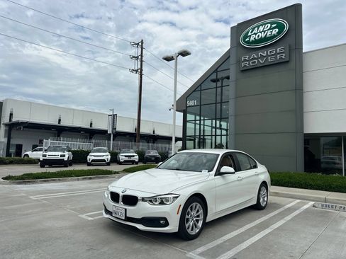 Used 2018 BMW 320i Sedan RWD image 1